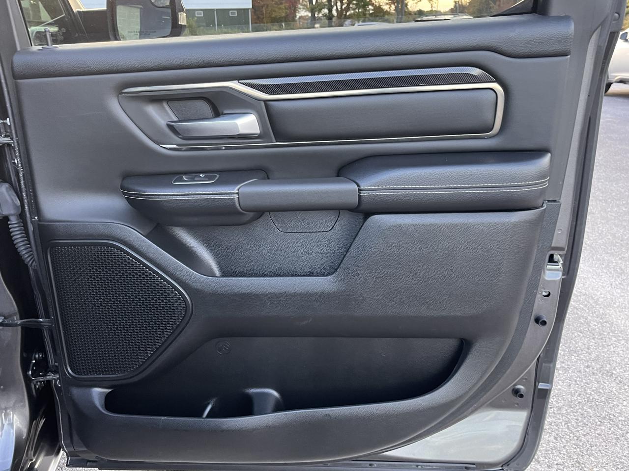 RAM 1500 Sport 4x4 Crew Cab 5'7" Box 2019