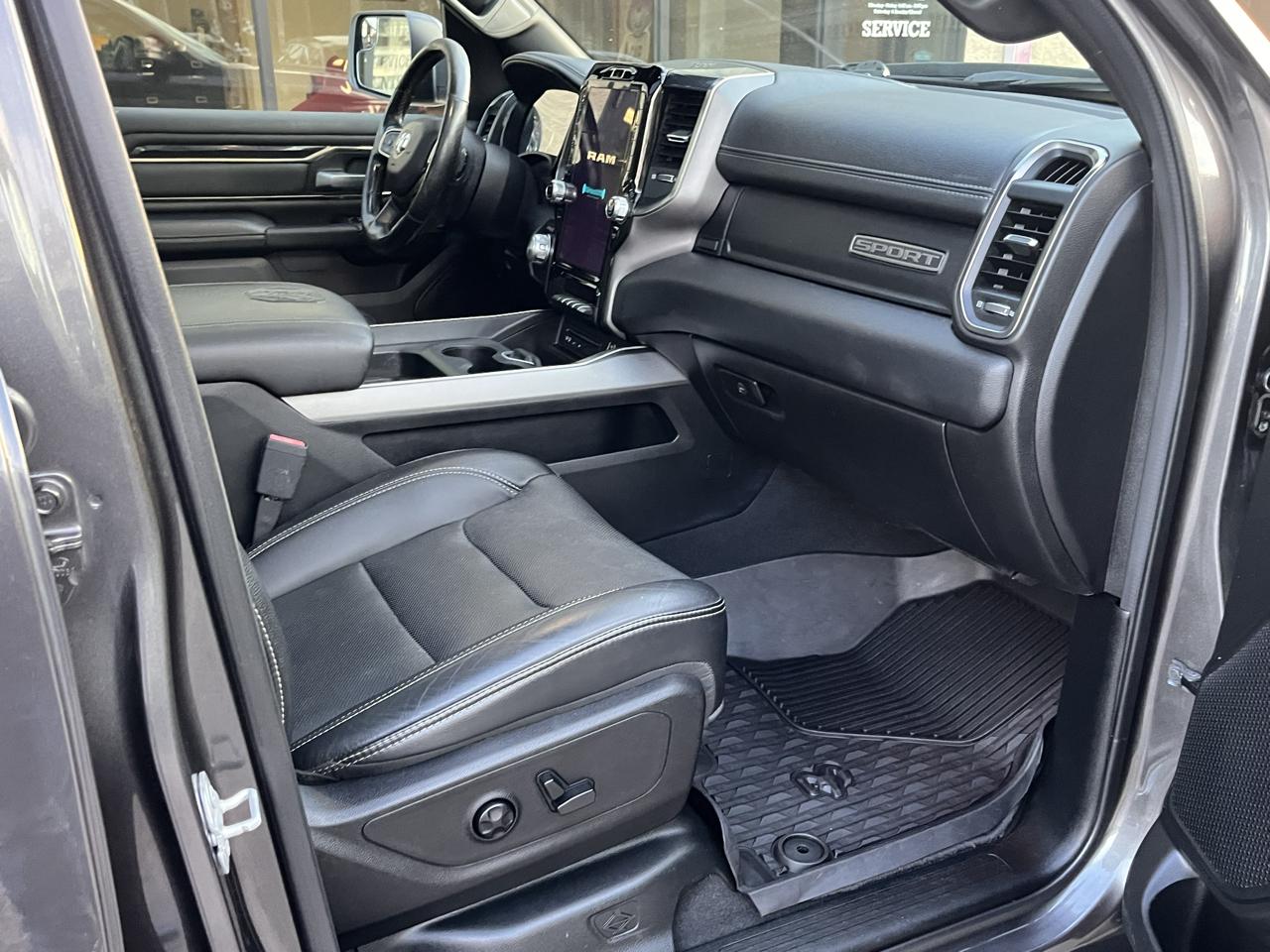 RAM 1500 Sport 4x4 Crew Cab 5'7" Box 2019