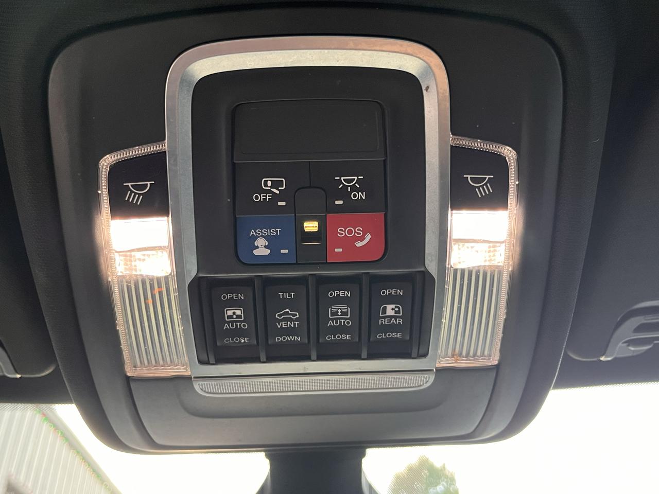 RAM 1500 Sport 4x4 Crew Cab 5'7" Box 2019