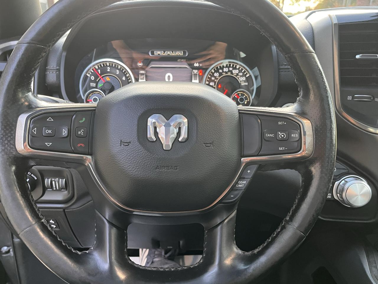 RAM 1500 Sport 4x4 Crew Cab 5'7" Box 2019