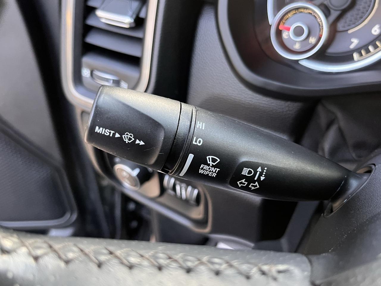 RAM 1500 Sport 4x4 Crew Cab 5'7" Box 2019
