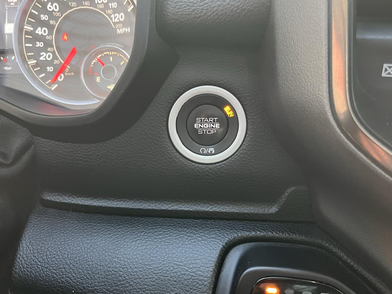RAM 1500 Sport 4x4 Crew Cab 5'7" Box 2019