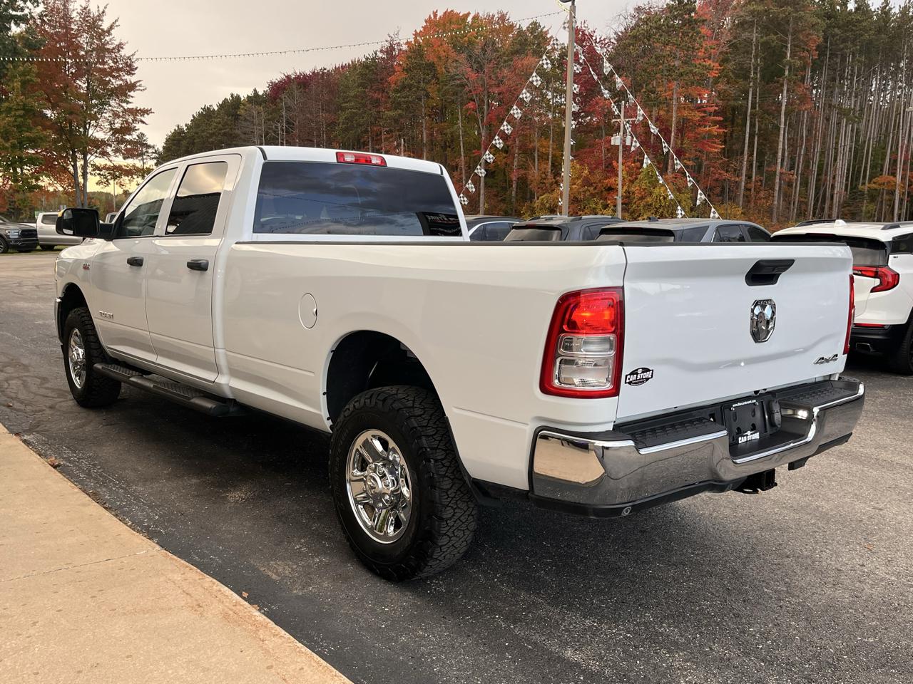 RAM 2500 Tradesman 4x4 Crew Cab 8' Box 2021