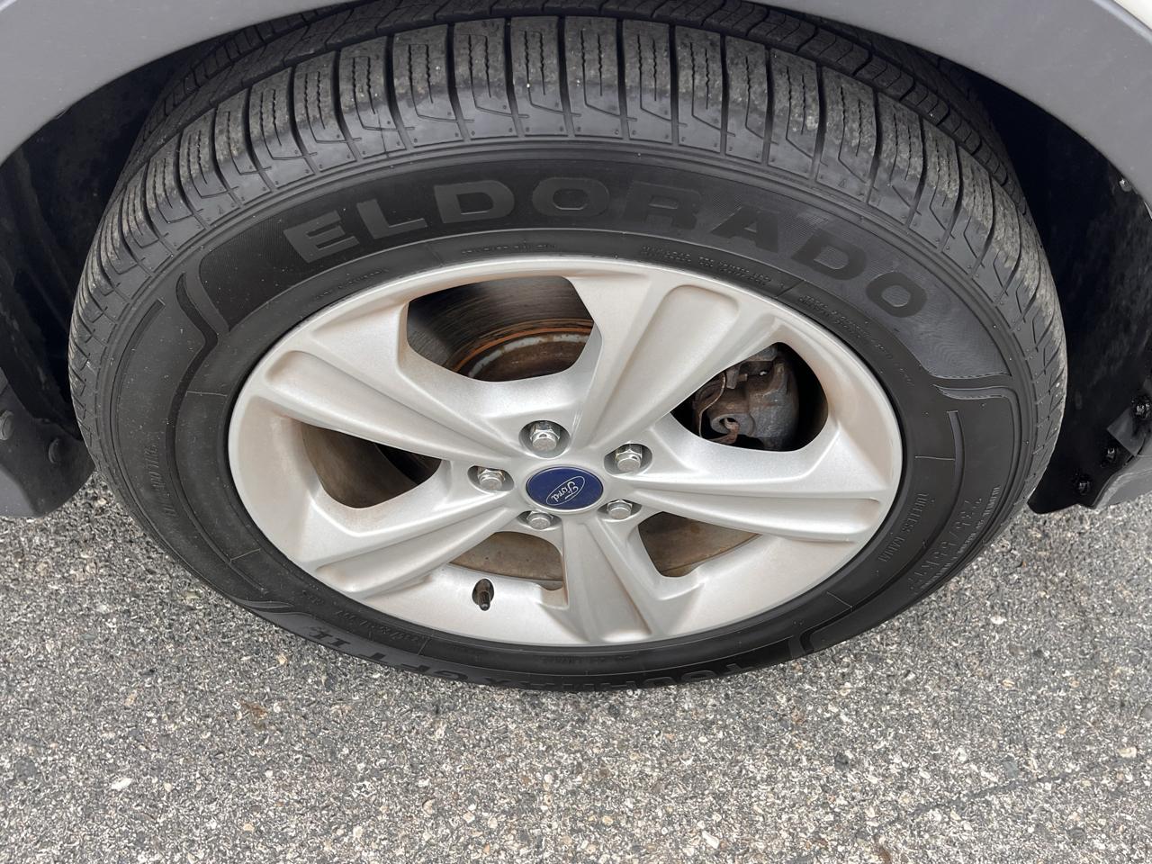 Ford Escape 4WD 4dr SE 2014