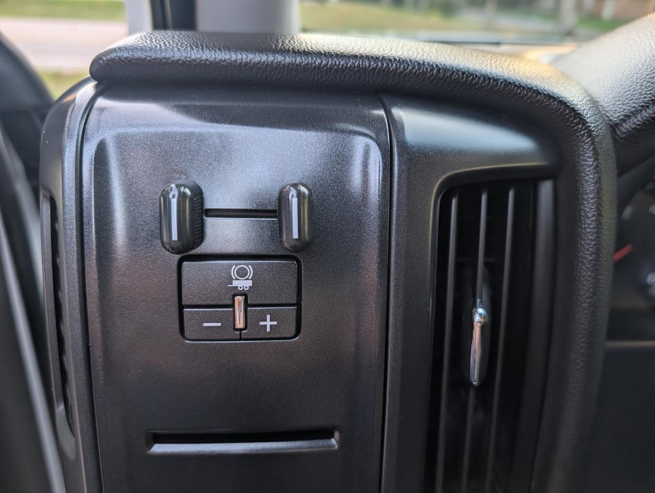 Chevrolet Silverado 2500HD 4WD Double Cab 144.2" Work Truck 2019