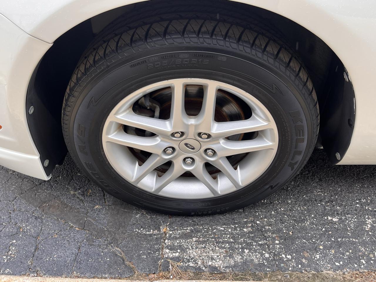 Ford Fusion 4dr Sdn S FWD 2010