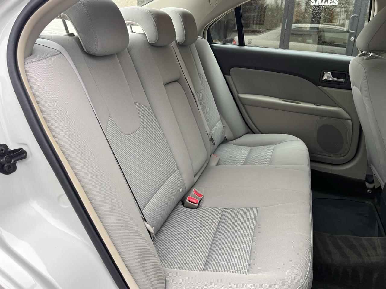 Ford Fusion 4dr Sdn S FWD 2010