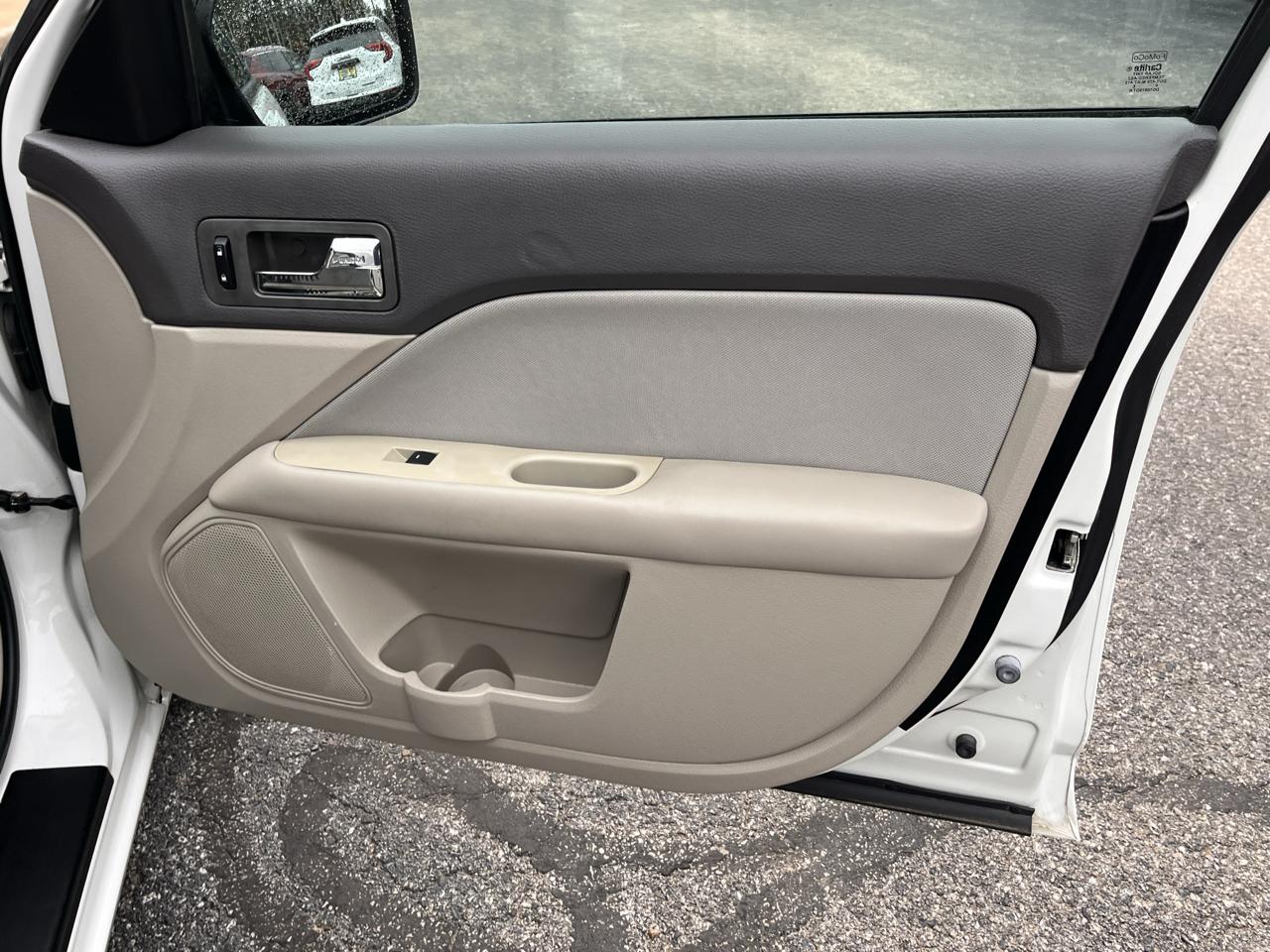 Ford Fusion 4dr Sdn S FWD 2010
