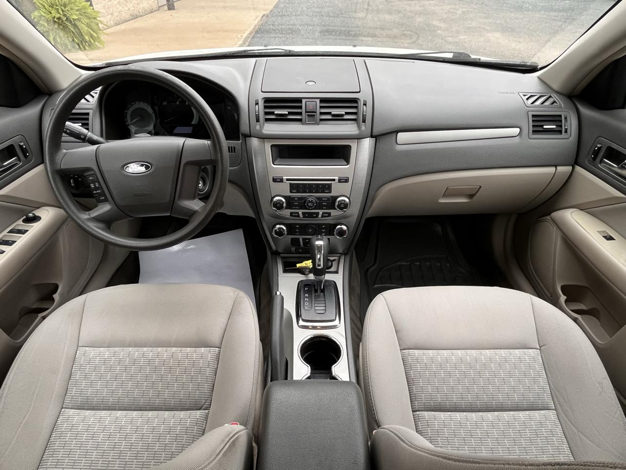 Ford Fusion 4dr Sdn S FWD 2010