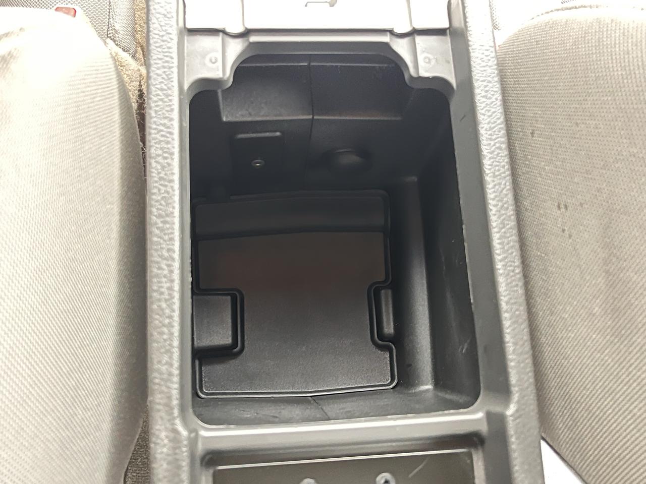 Ford Fusion 4dr Sdn S FWD 2010