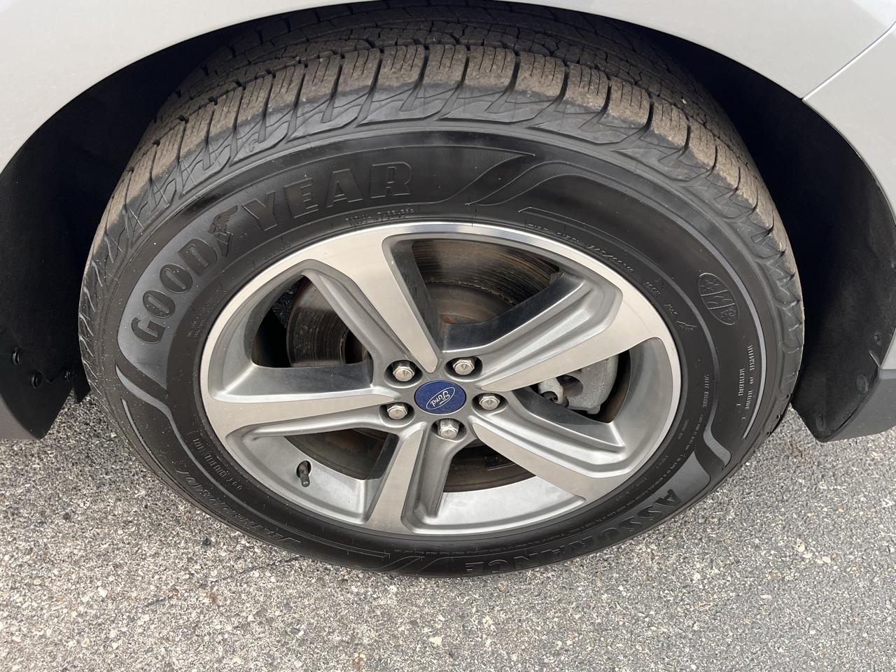 Ford Edge SEL 4D SUV AWD 2020