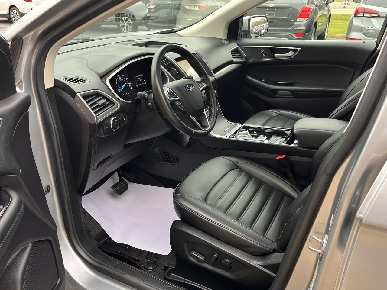 Ford Edge SEL 4D SUV AWD 2020