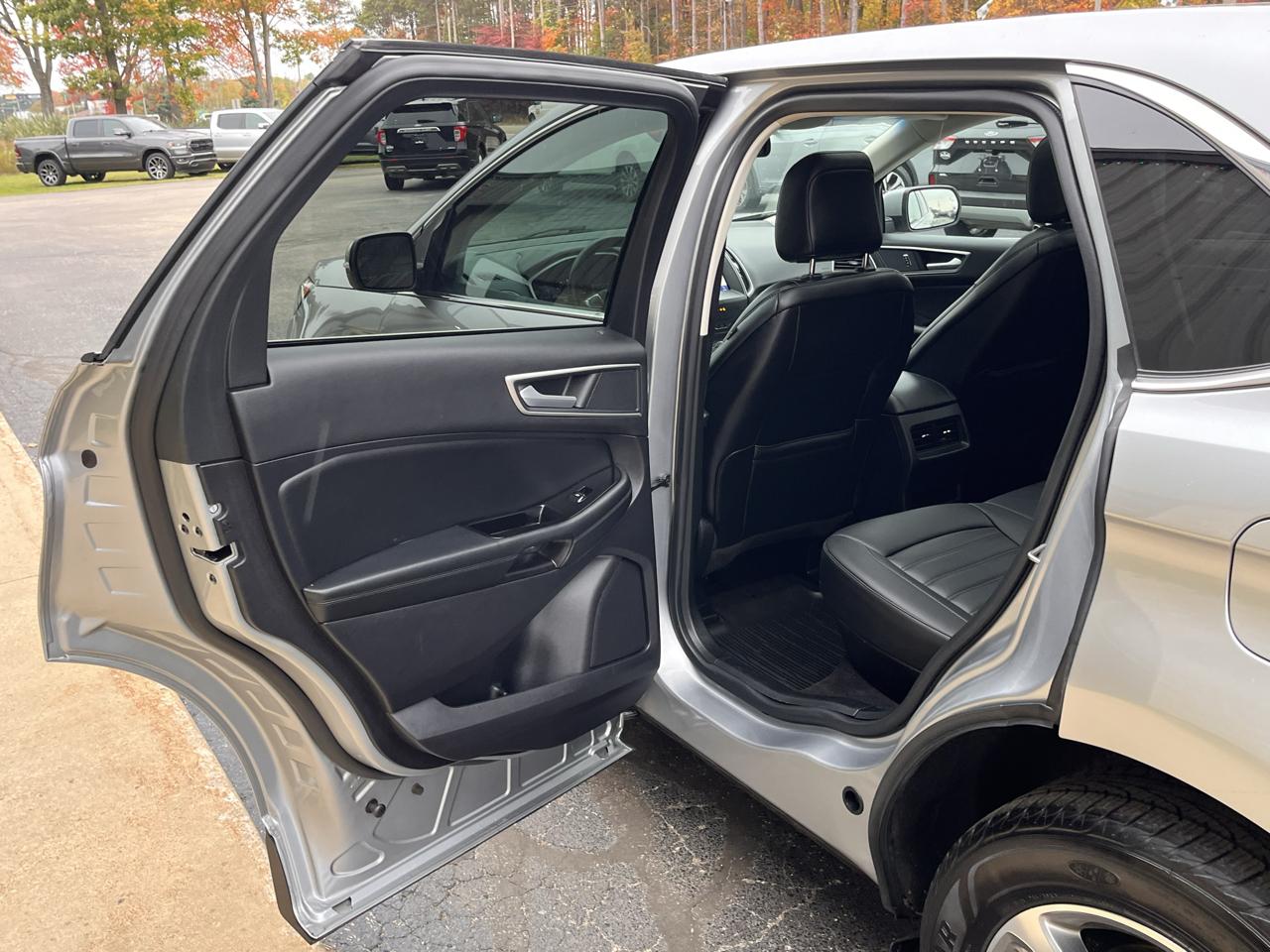 Ford Edge SEL 4D SUV AWD 2020