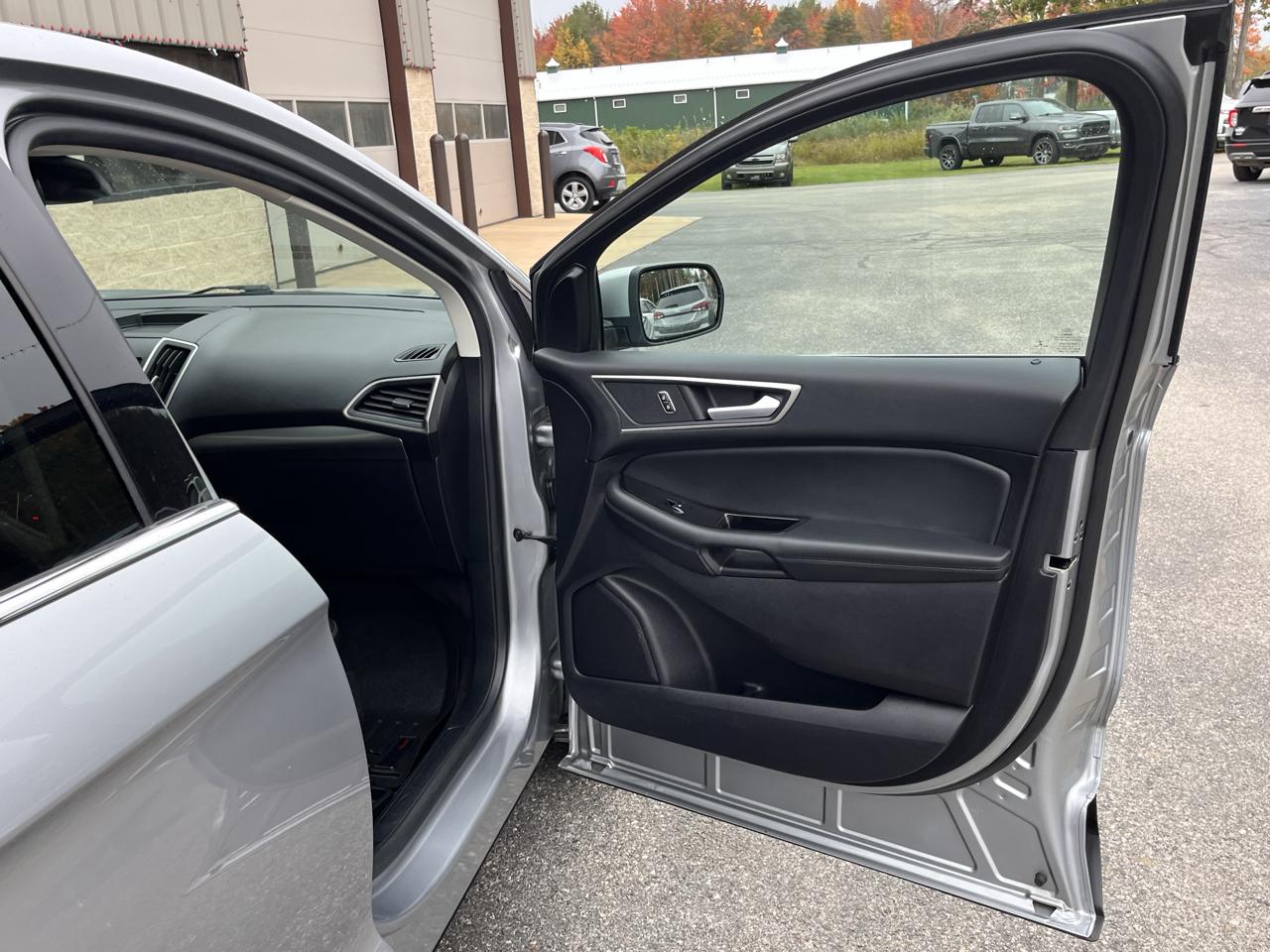 Ford Edge SEL 4D SUV AWD 2020
