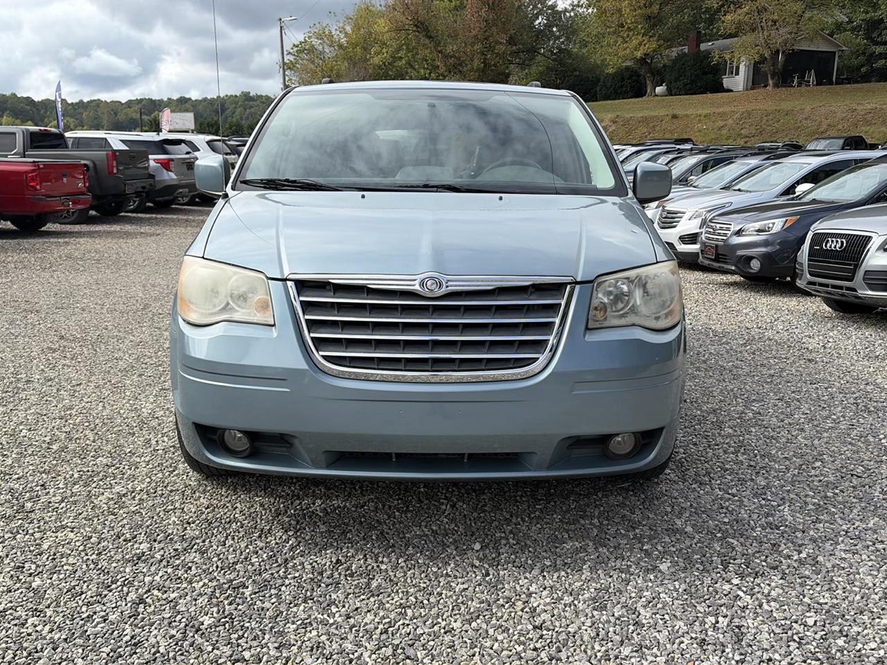 Chrysler Town & Country 4dr Wgn Touring 2010