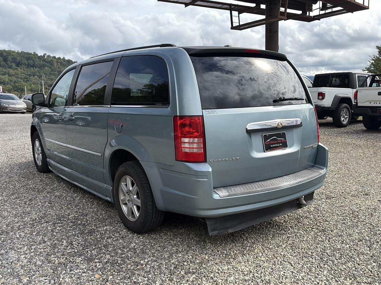 Chrysler Town & Country 4dr Wgn Touring 2010