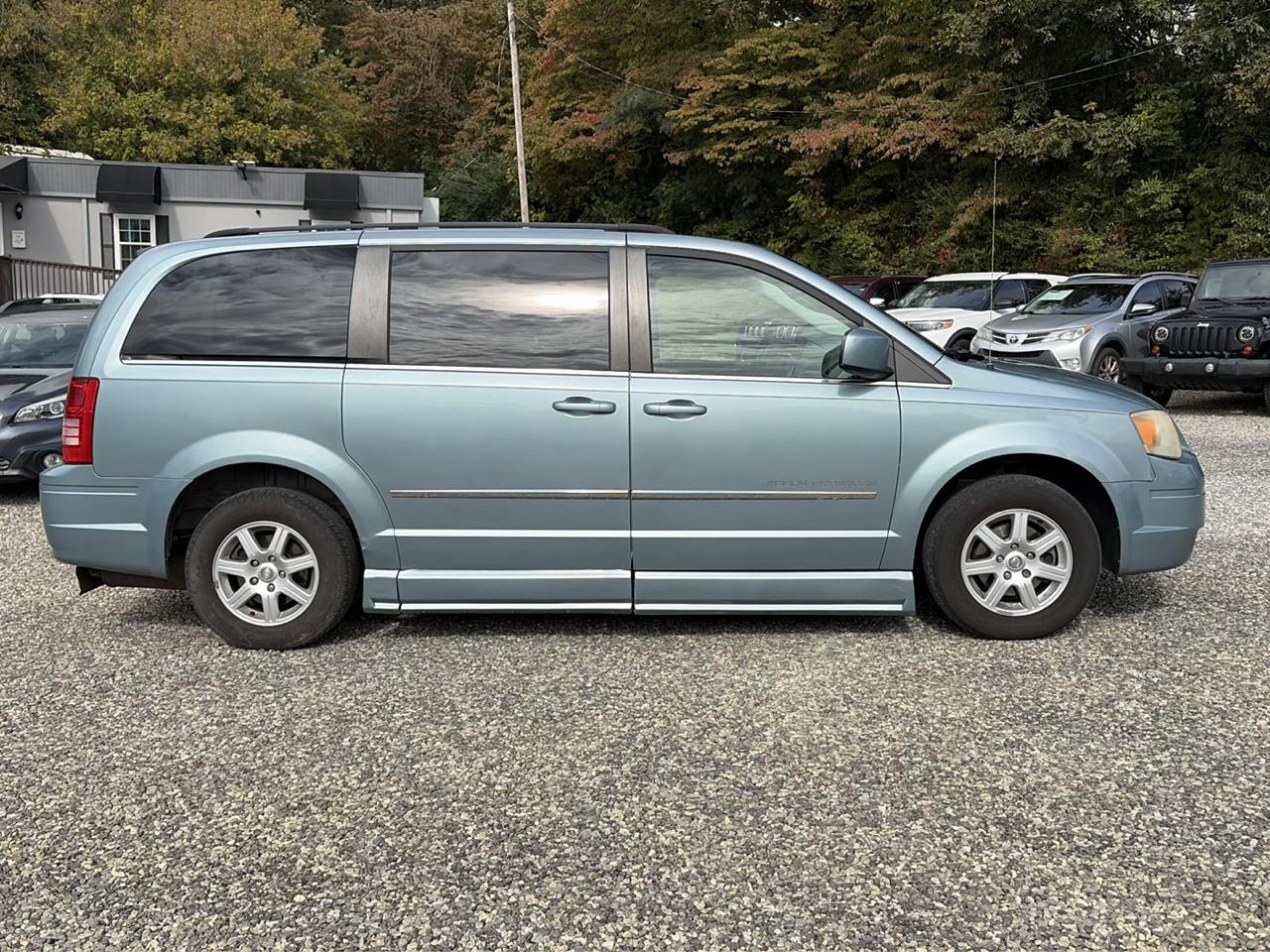 Chrysler Town & Country 4dr Wgn Touring 2010