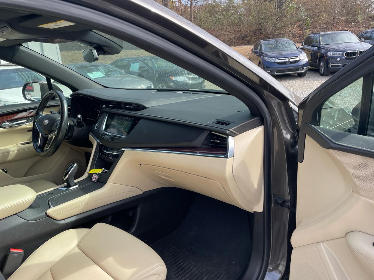 Cadillac XT5 FWD 4dr Luxury 2019