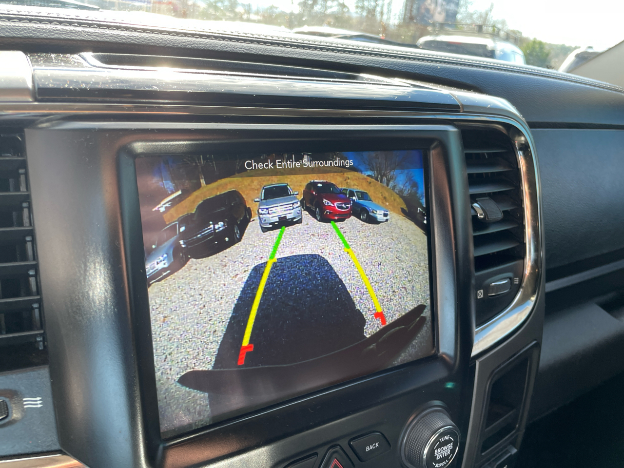 RAM 2500 Laramie 4x4 Mega Cab 6'4" Box 2018