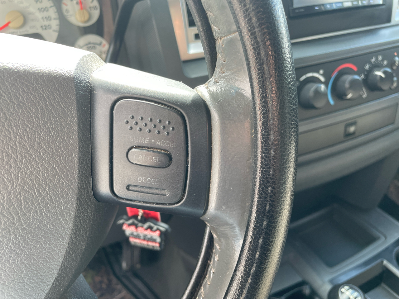 Dodge Ram 2500 4WD Quad Cab 140.5" SLT 2007 Dodge Ram 2500 4WD Quad Cab 140.5" SLT 2007