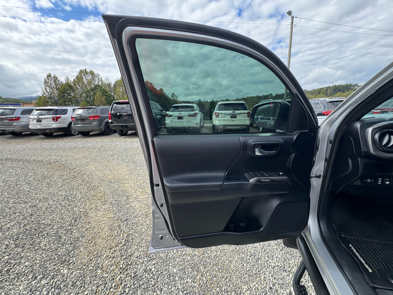 Toyota Tacoma 4WD Double Cab V6 AT TRD Off Road (Natl) 2017 Toyota Tacoma 4WD Double Cab V6 AT TRD Off Road (Natl) 2017