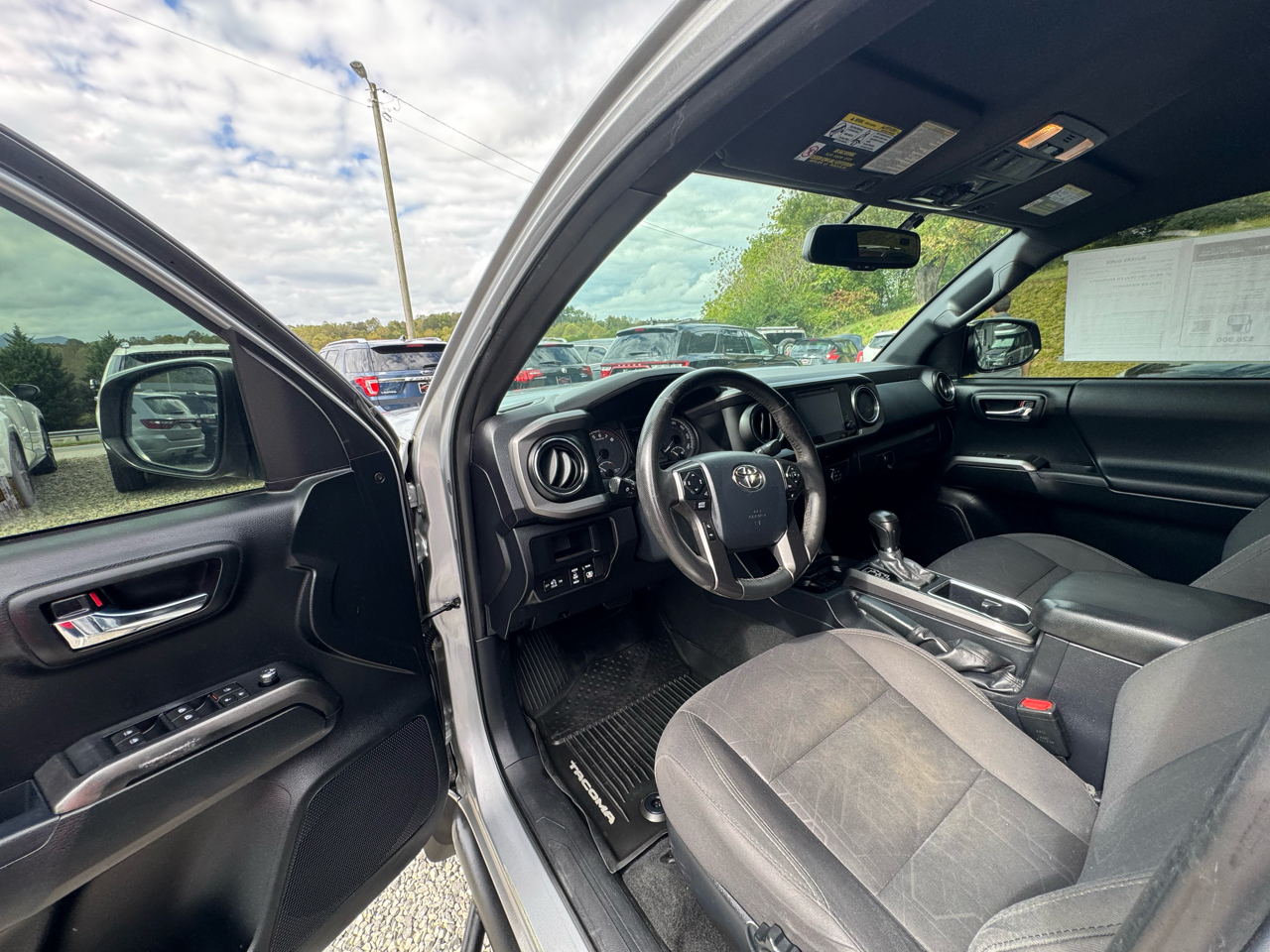 Toyota Tacoma 4WD Double Cab V6 AT TRD Off Road (Natl) 2017 Toyota Tacoma 4WD Double Cab V6 AT TRD Off Road (Natl) 2017