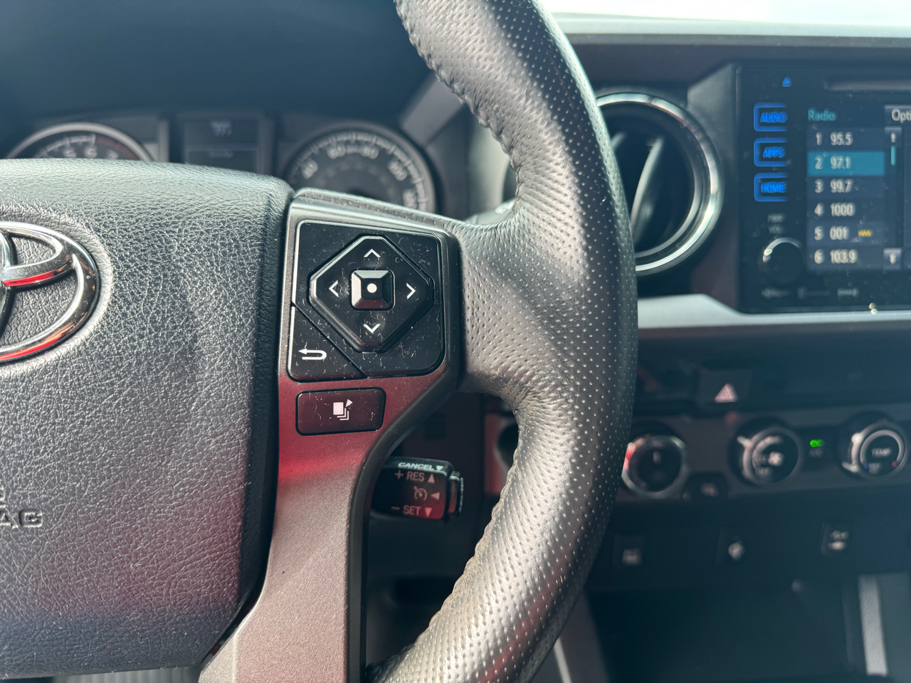 Toyota Tacoma 4WD Double Cab V6 AT TRD Off Road (Natl) 2017 Toyota Tacoma 4WD Double Cab V6 AT TRD Off Road (Natl) 2017
