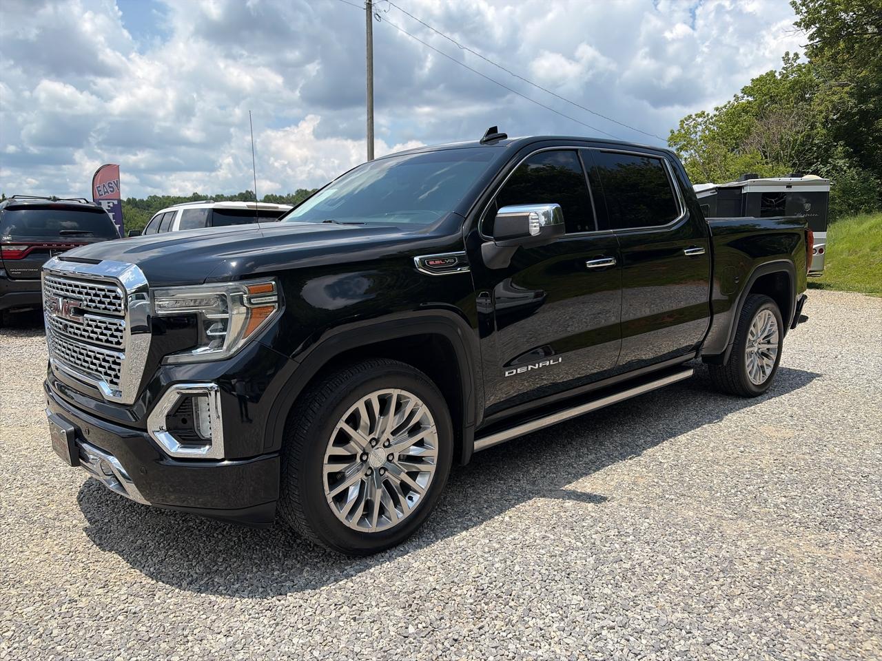 GMC Sierra 1500 4WD Crew Cab 147" Denali 2019