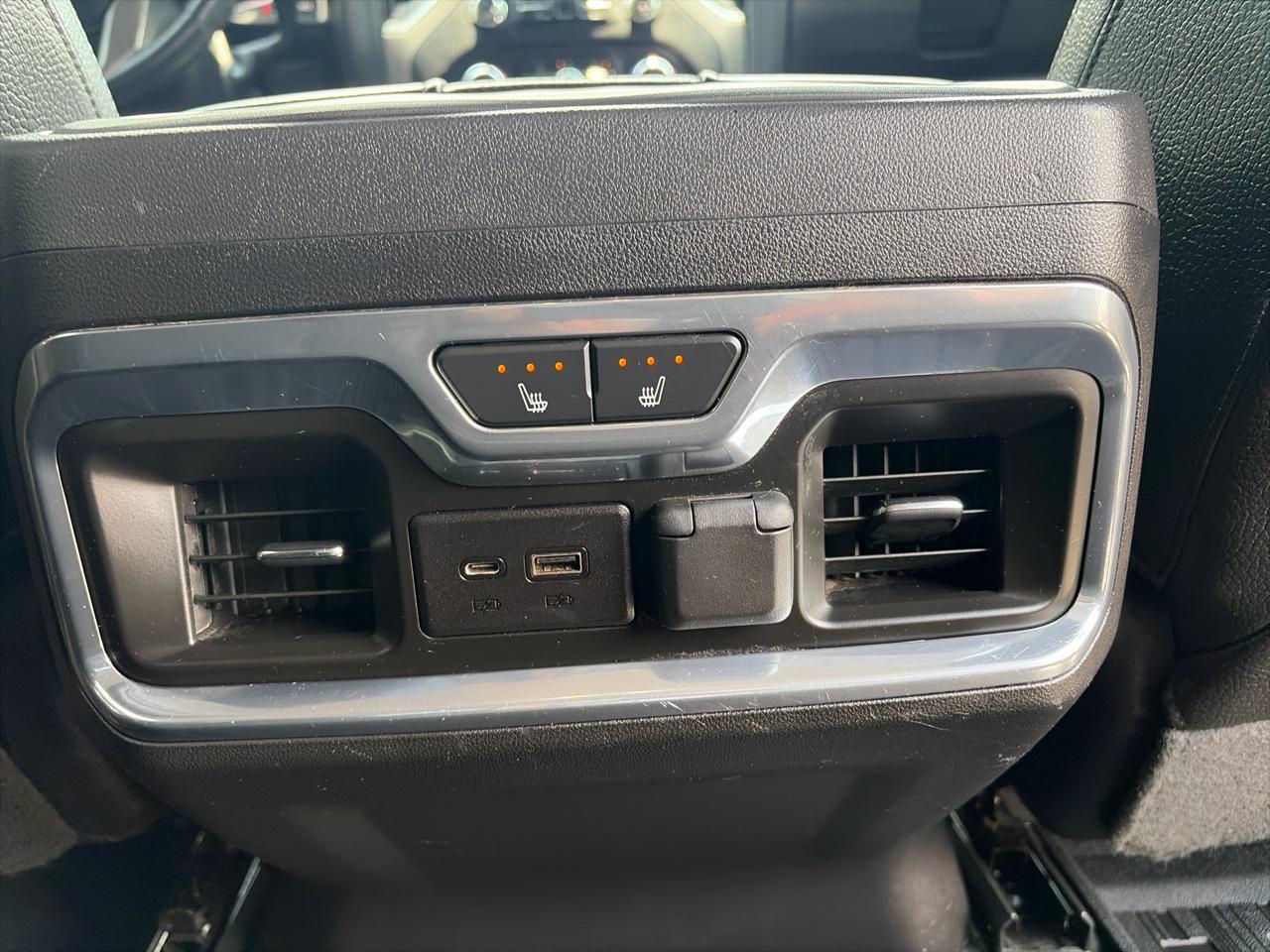 GMC Sierra 1500 4WD Crew Cab 147" Denali 2019
