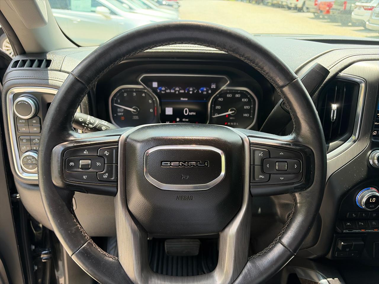 GMC Sierra 1500 4WD Crew Cab 147" Denali 2019