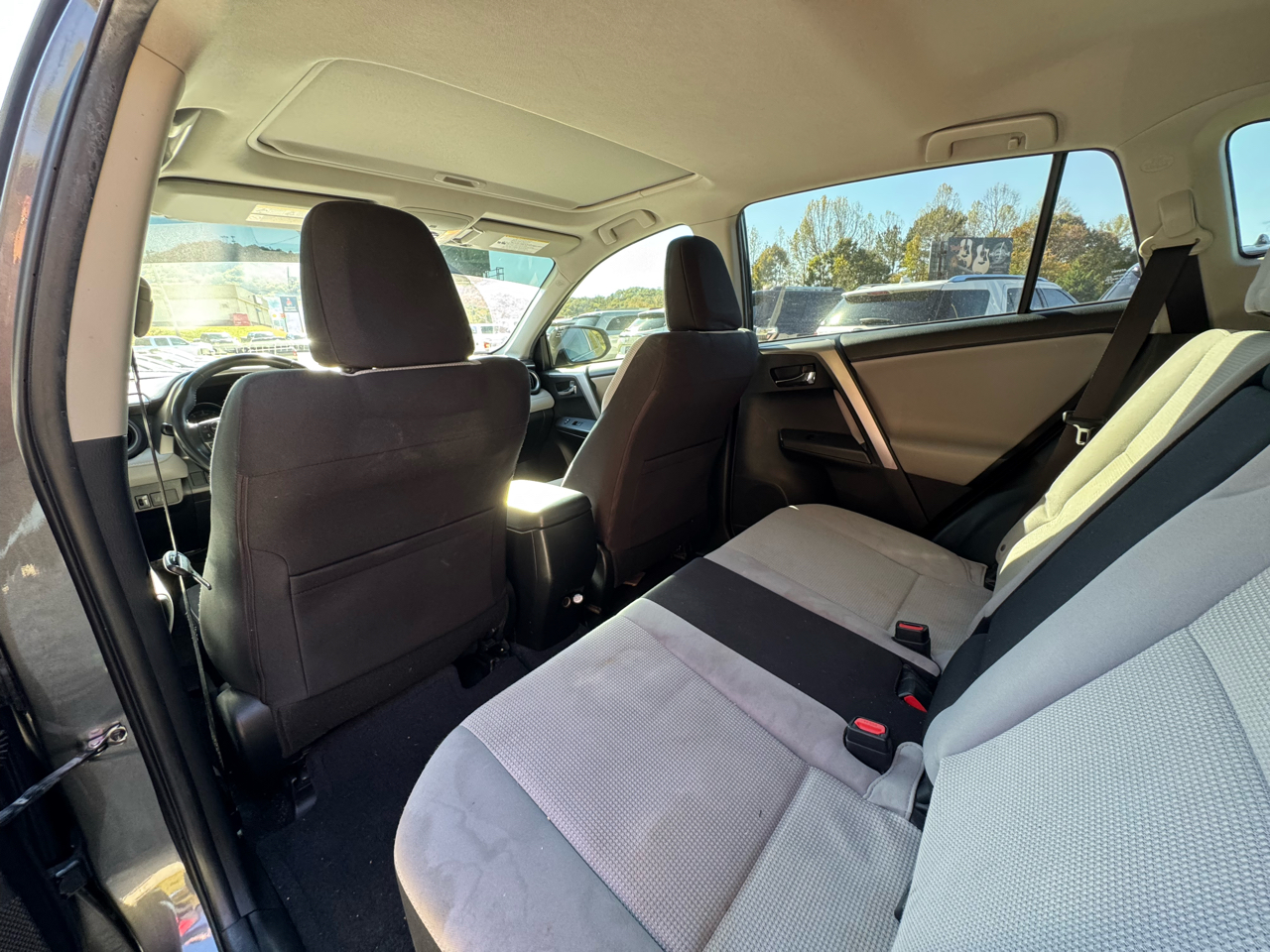 Toyota RAV4 Adventure FWD (Natl) 2018 Toyota RAV4 Adventure FWD (Natl) 2018