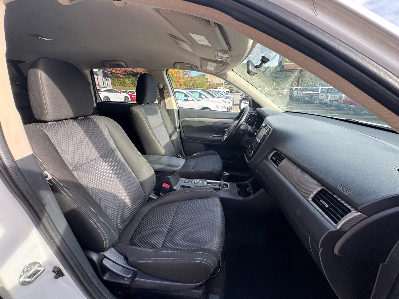 Mitsubishi Outlander AWC 4dr SEL 2016 Mitsubishi Outlander AWC 4dr SEL 2016