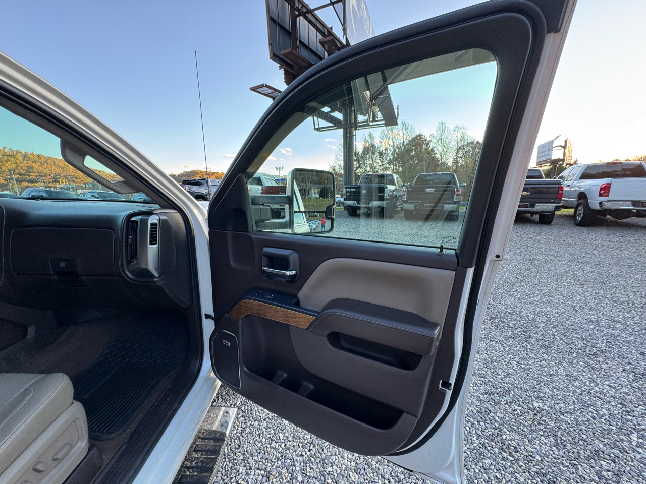 Chevrolet Silverado 1500 LTZ 2015 Chevrolet Silverado 1500 LTZ 2015