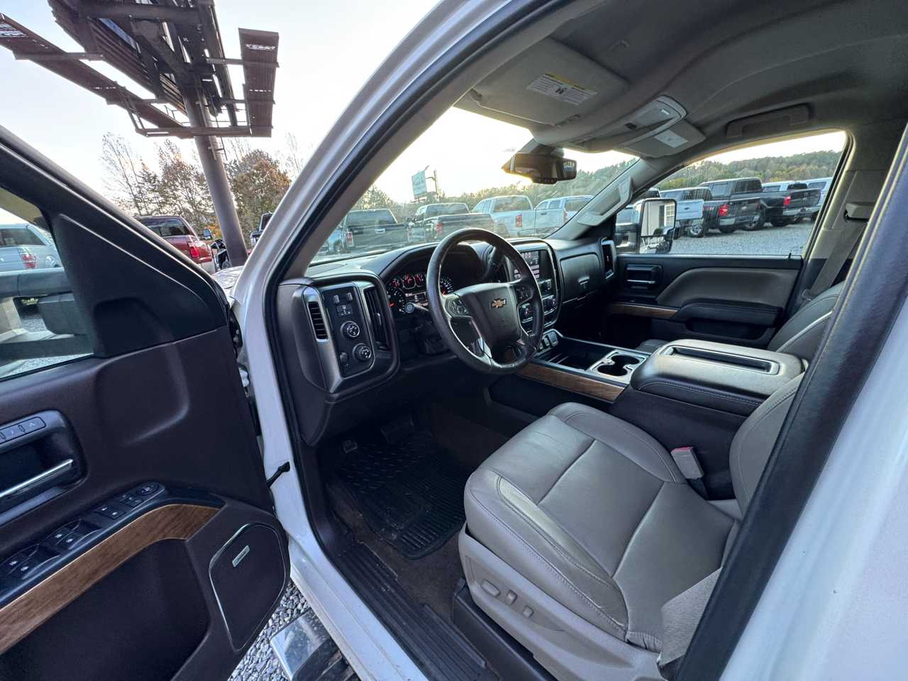 Chevrolet Silverado 1500 LTZ 2015 Chevrolet Silverado 1500 LTZ 2015