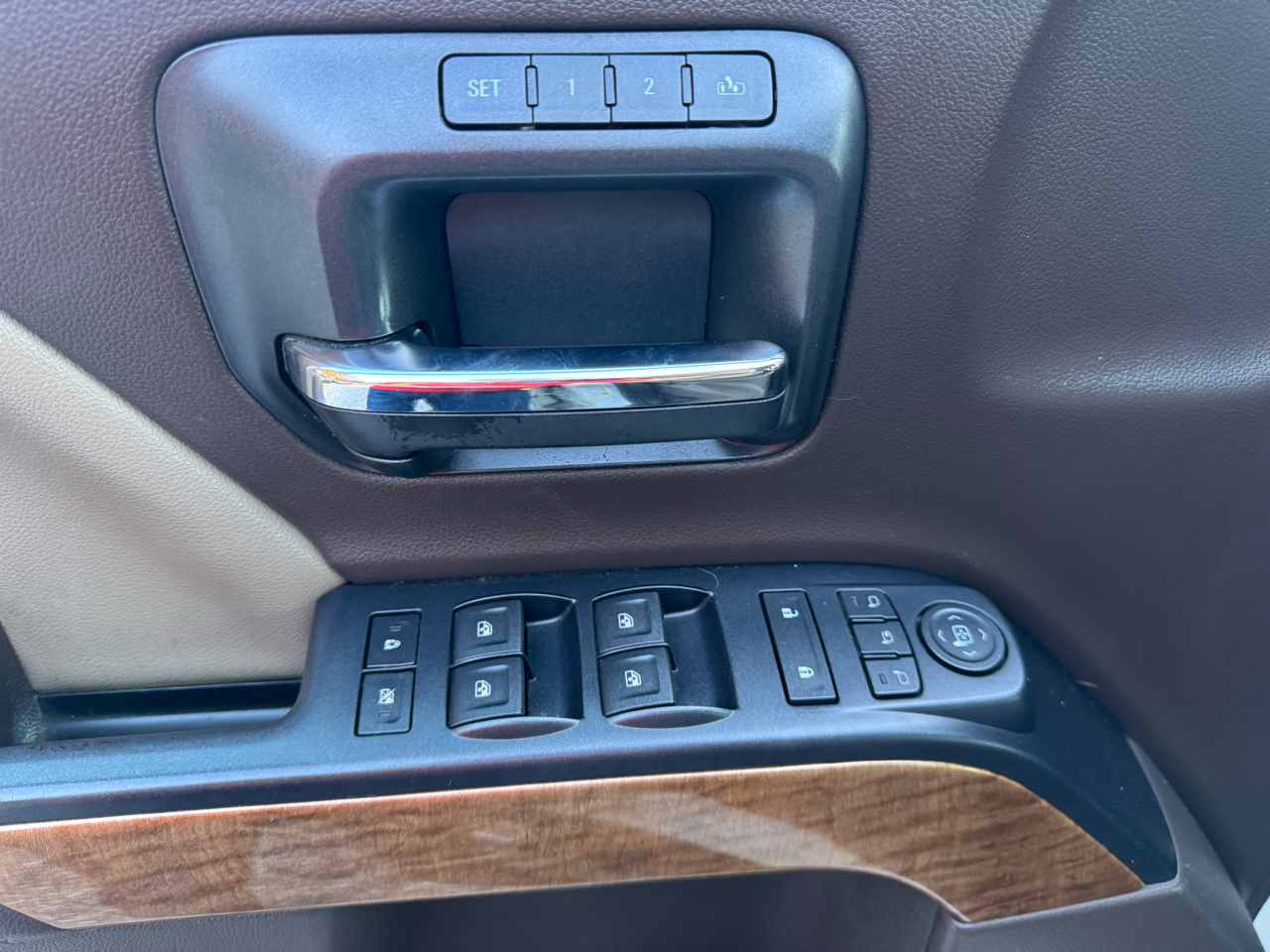 Chevrolet Silverado 1500 LTZ 2015 Chevrolet Silverado 1500 LTZ 2015