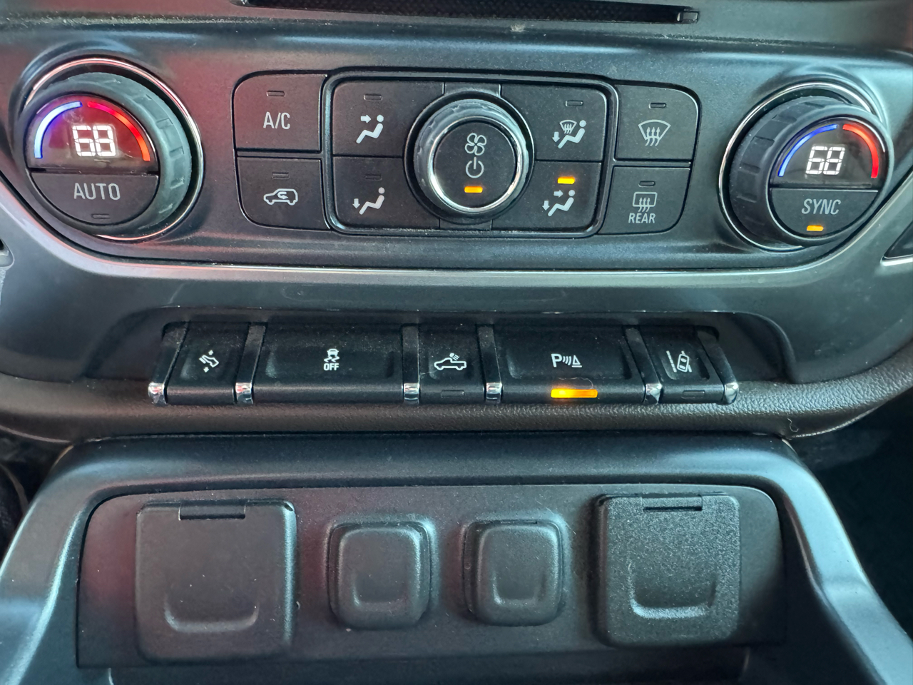 Chevrolet Silverado 1500 LTZ 2015 Chevrolet Silverado 1500 LTZ 2015