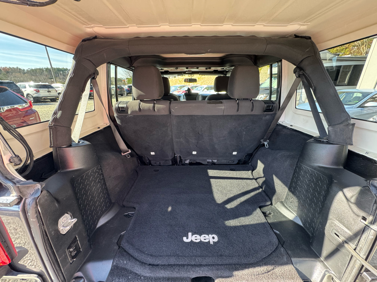 Jeep Wrangler Unlimited 4WD 4dr Sport 2016