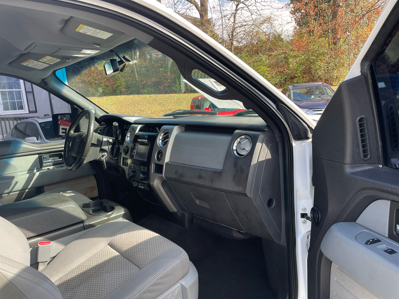 Ford F-150 4WD SuperCrew 145" XLT 2012