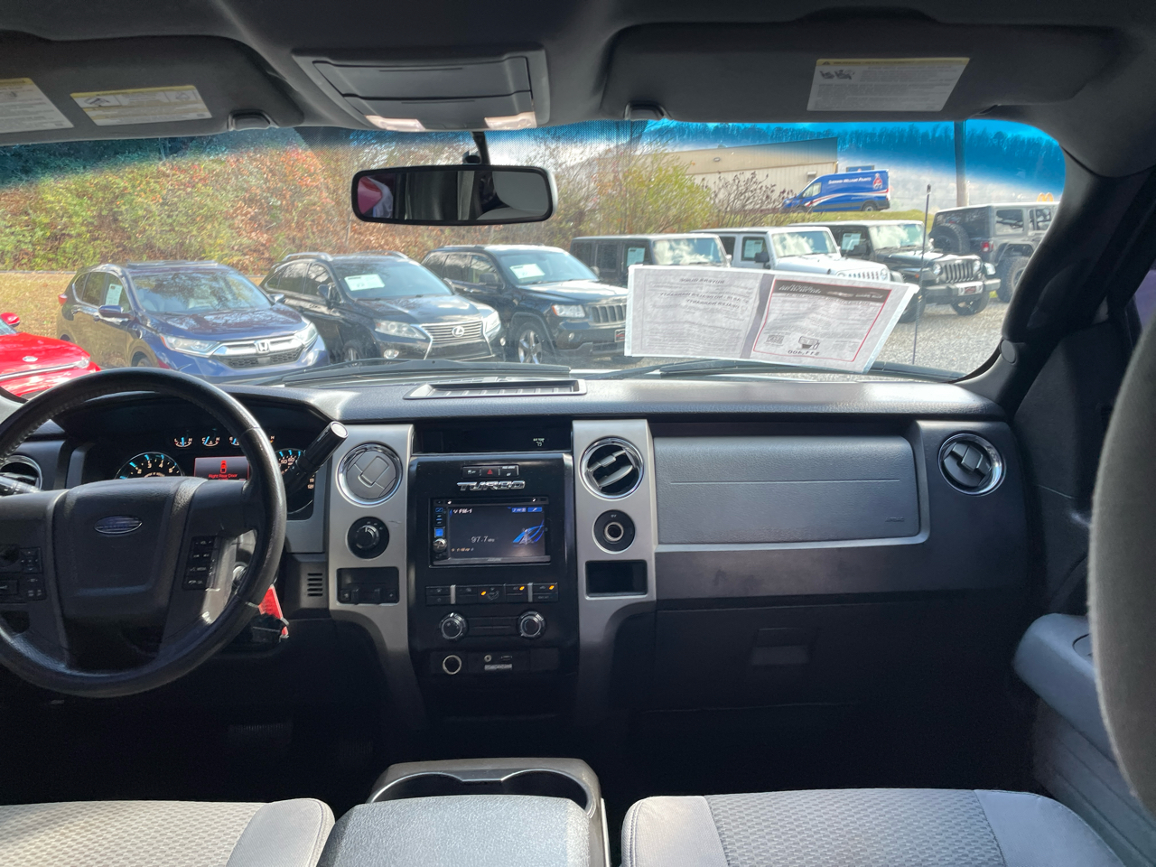 Ford F-150 4WD SuperCrew 145" XLT 2012