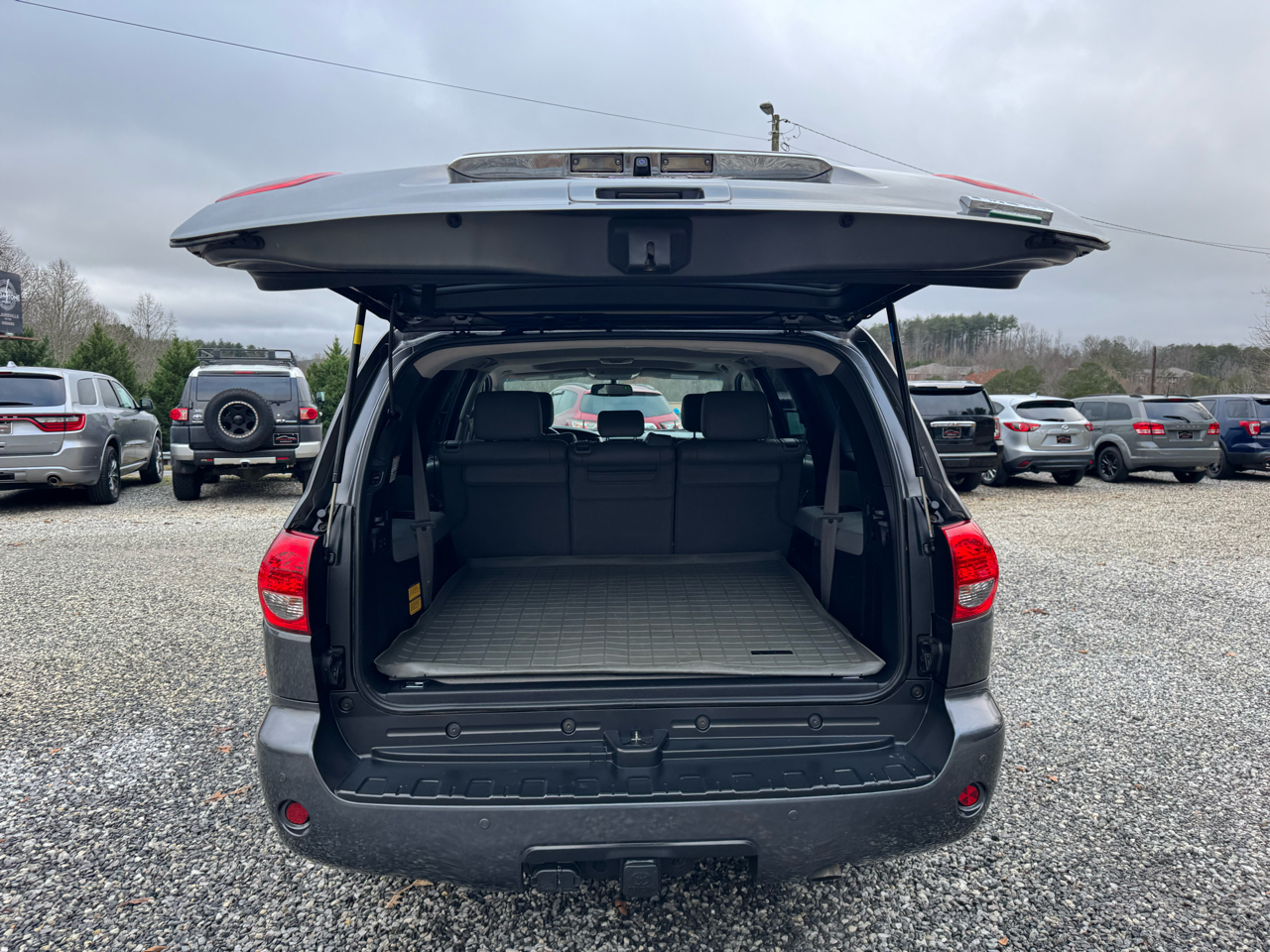 Toyota Sequoia 4WD 5.7L FFV Limited (Natl) 2016