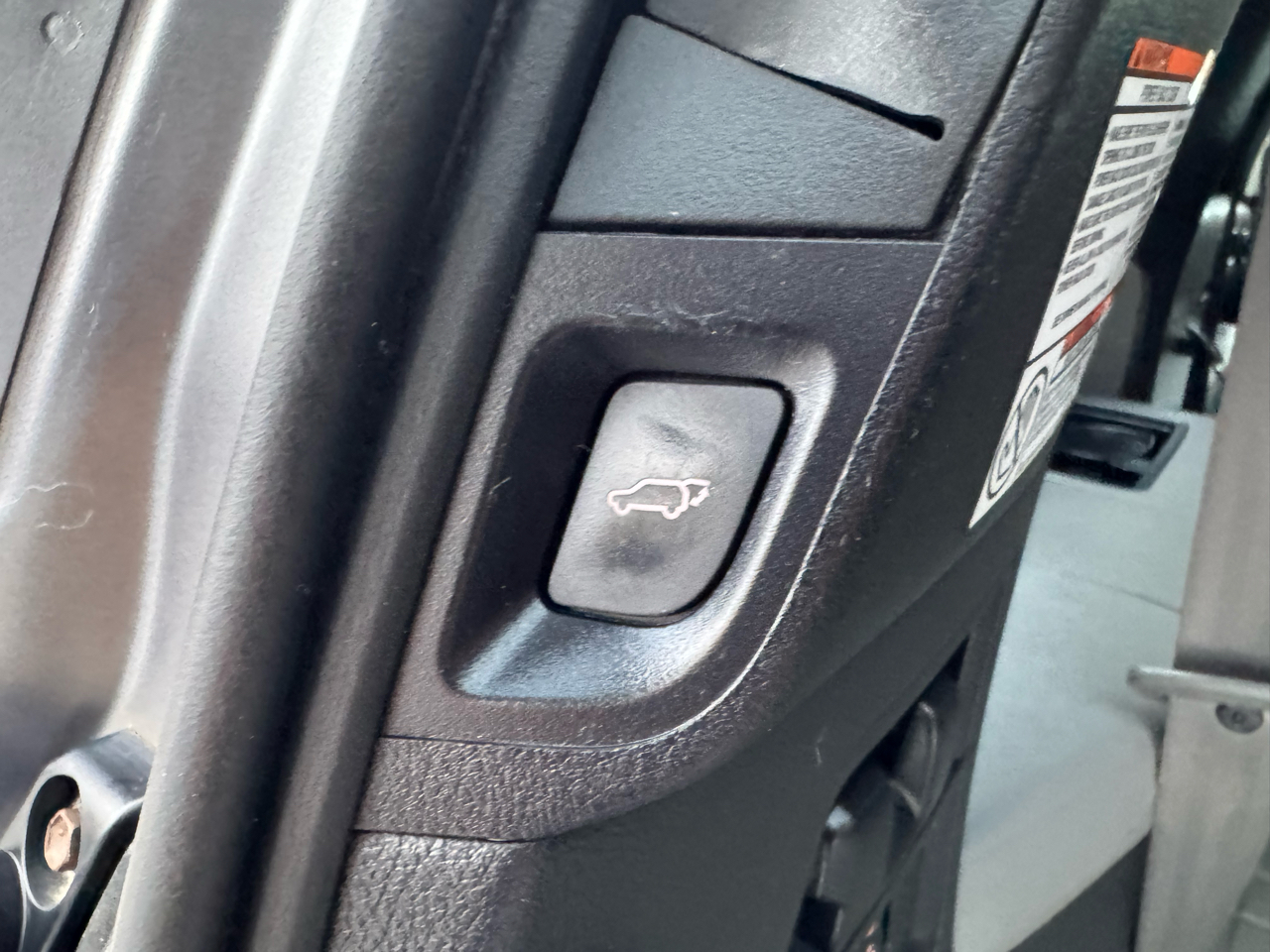 Toyota Sequoia 4WD 5.7L FFV Limited (Natl) 2016