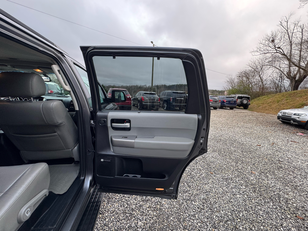 Toyota Sequoia 4WD 5.7L FFV Limited (Natl) 2016