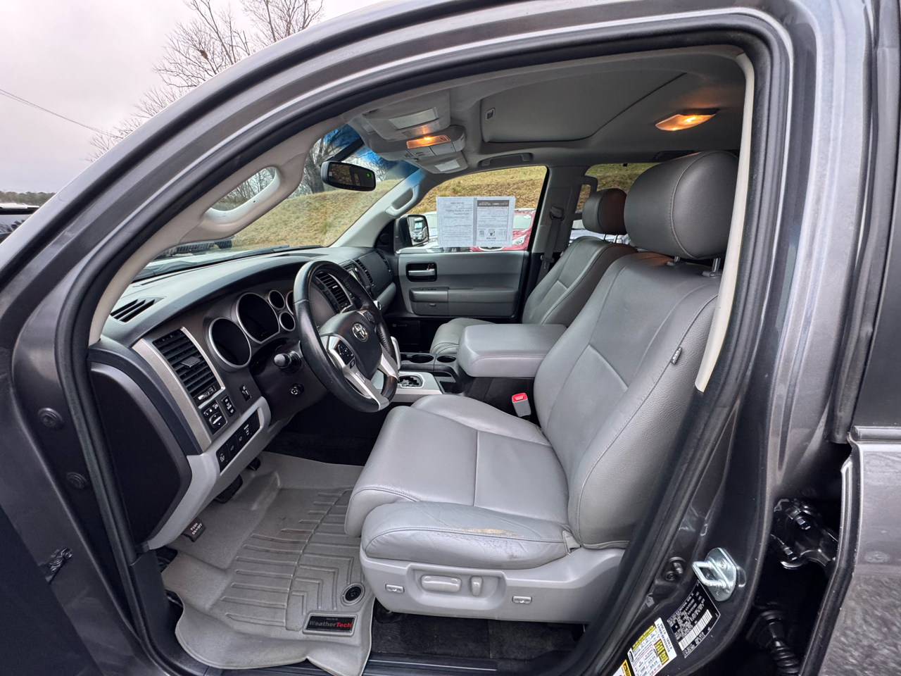 Toyota Sequoia 4WD 5.7L FFV Limited (Natl) 2016