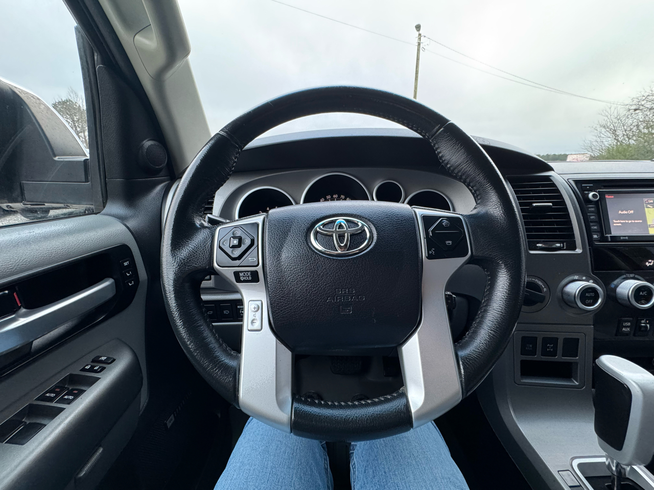 Toyota Sequoia 4WD 5.7L FFV Limited (Natl) 2016