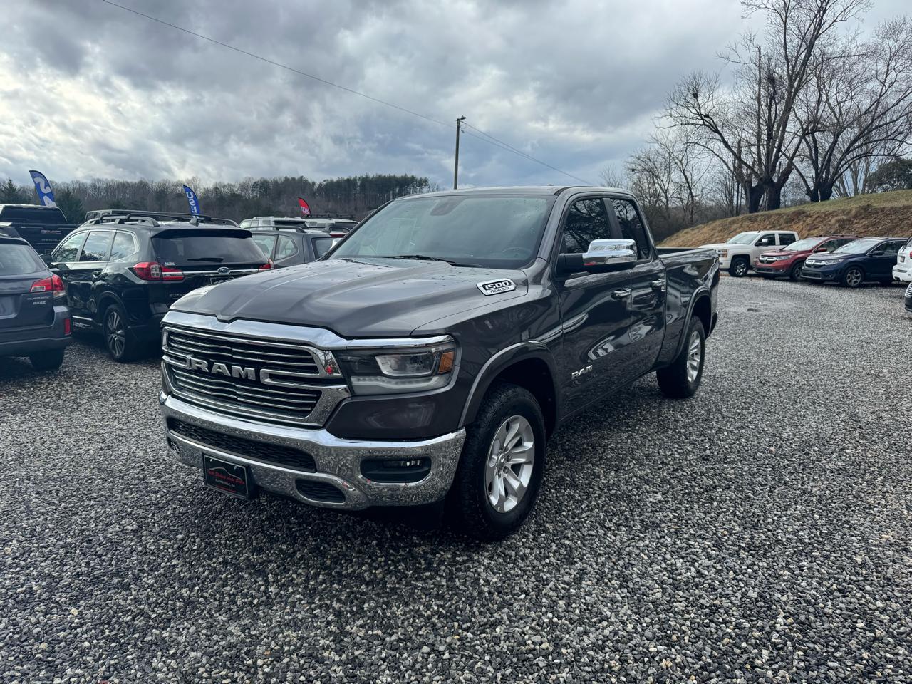 RAM 1500 Laramie 4x4 Quad Cab 6'4" Box 2020