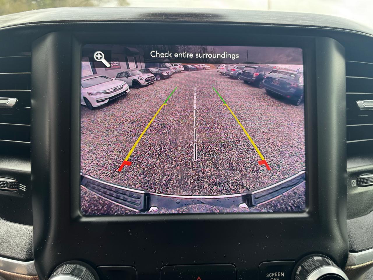 RAM 1500 Laramie 4x4 Quad Cab 6'4" Box 2020