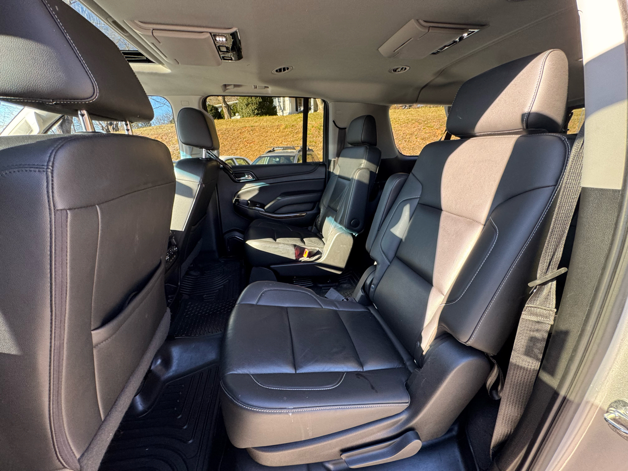 Chevrolet Suburban 4WD 4dr 1500 LT 2019