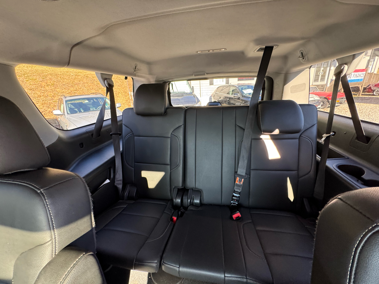 Chevrolet Suburban 4WD 4dr 1500 LT 2019