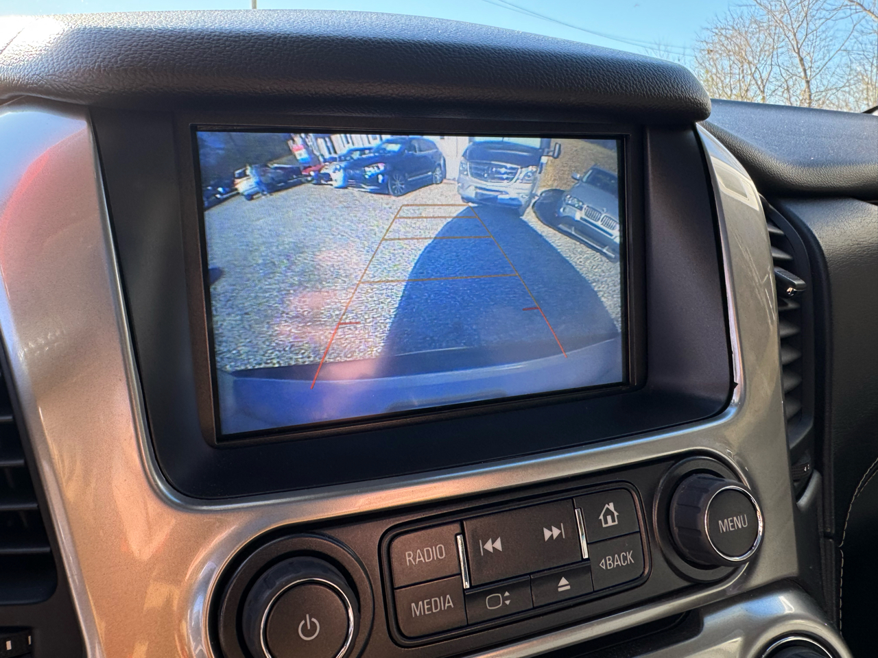 Chevrolet Suburban 4WD 4dr 1500 LT 2019