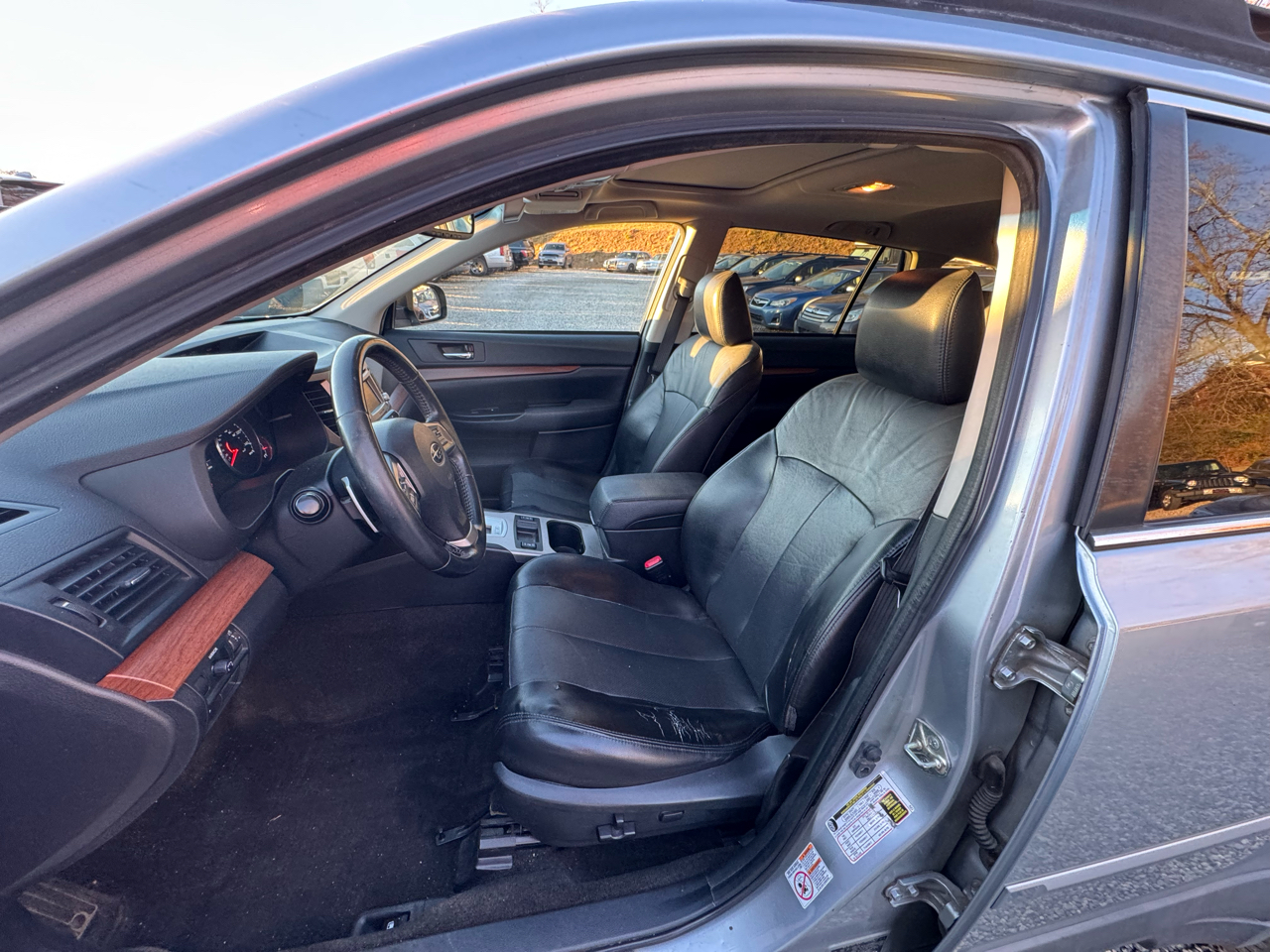 Subaru Outback 4dr Wgn H4 Auto 2.5i Limited 2014